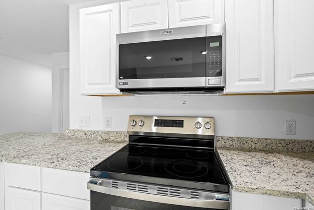 138 Ware Blvd Unit 1203, San Antonio, TX 78221