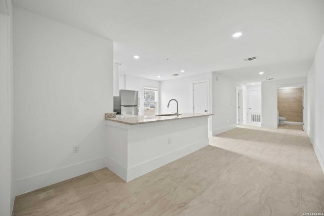 138 Ware Blvd Unit 1203, San Antonio, TX 78221