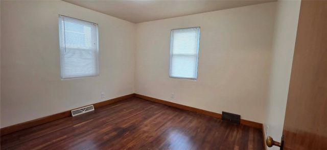156 Oakland Ave, Uniontown, PA 15401