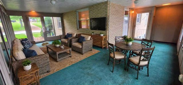 156 Oakland Ave, Uniontown, PA 15401