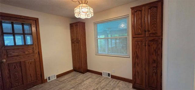 156 Oakland Ave, Uniontown, PA 15401