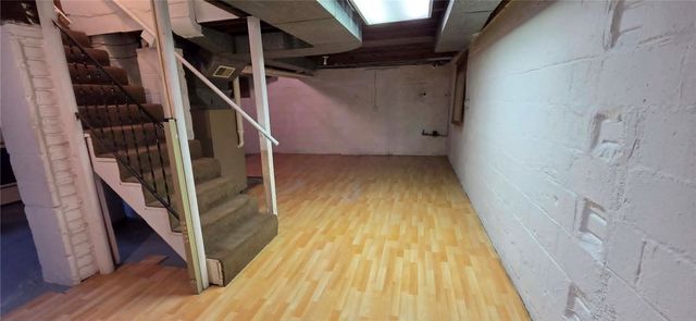 156 Oakland Ave, Uniontown, PA 15401