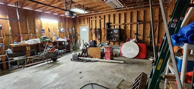 156 Oakland Ave, Uniontown, PA 15401