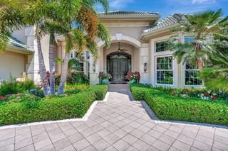 7701 SE Manhasset Place, Hobe Sound, FL 33455