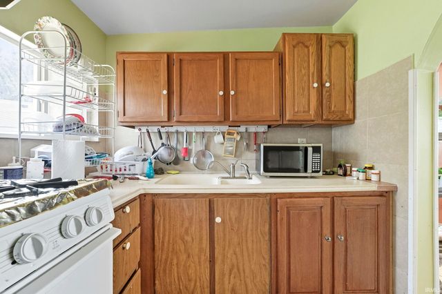 3912 N Clinton Street, Fort Wayne, IN 46805