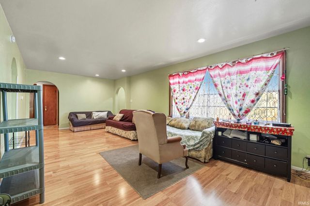 3912 N Clinton Street, Fort Wayne, IN 46805