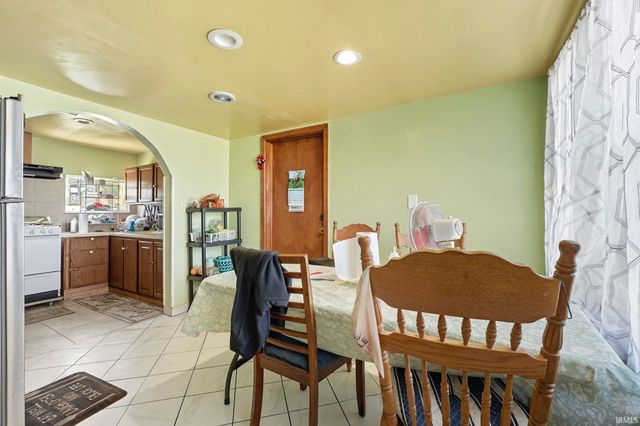 3912 N Clinton Street, Fort Wayne, IN 46805