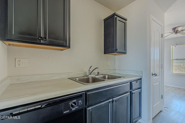 948 Orangetip Drive, Horizon City, TX 79928