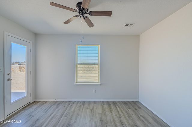 948 Orangetip Drive, Horizon City, TX 79928