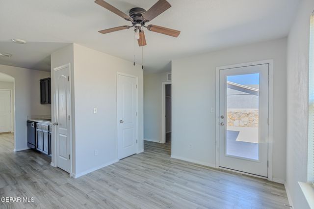 948 Orangetip Drive, Horizon City, TX 79928