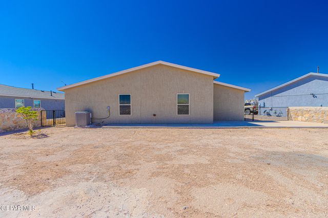 948 Orangetip Drive, Horizon City, TX 79928