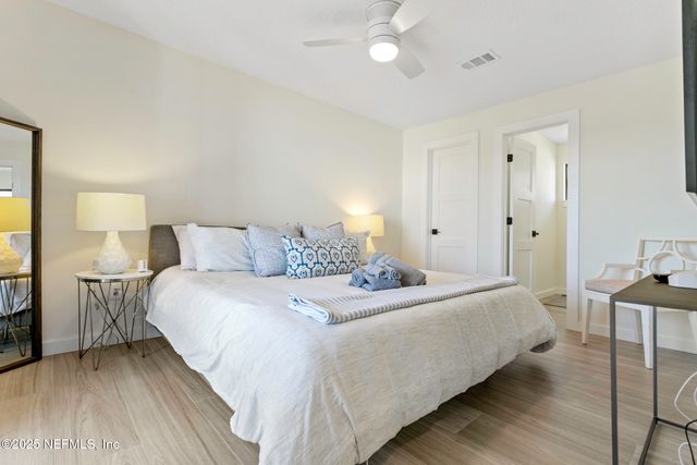 115 15TH Avenue S B, Jacksonville Beach, FL 32250