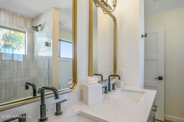 115 15TH Avenue S B, Jacksonville Beach, FL 32250