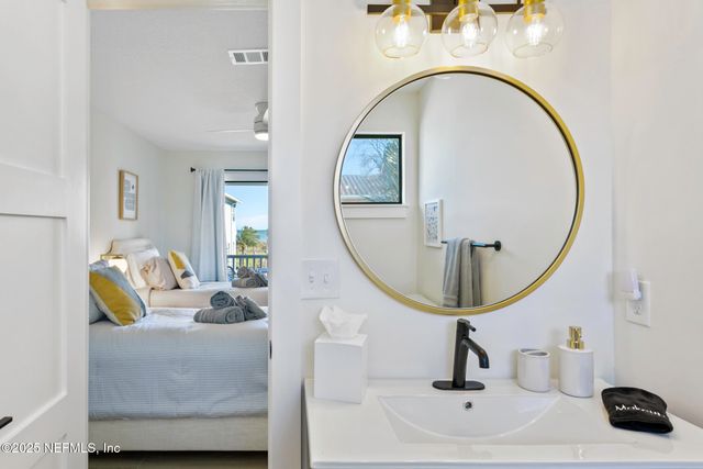 115 15TH Avenue S B, Jacksonville Beach, FL 32250