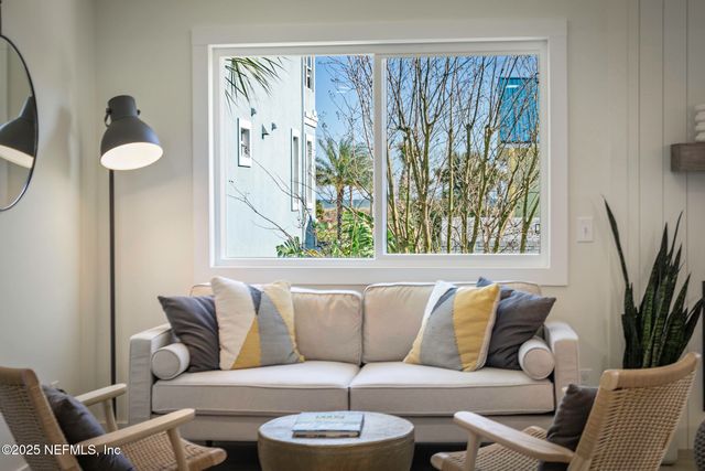 115 15TH Avenue S B, Jacksonville Beach, FL 32250