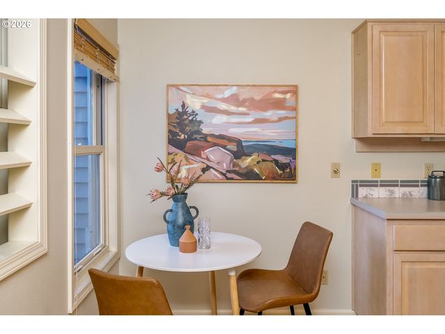 1941 Sw MARKET STREET Dr, Portland, OR 97201