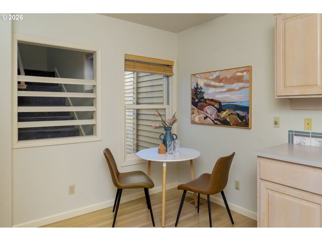 1941 Sw MARKET STREET Dr, Portland, OR 97201