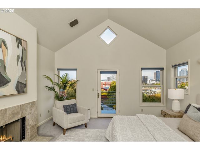 1941 Sw MARKET STREET Dr, Portland, OR 97201