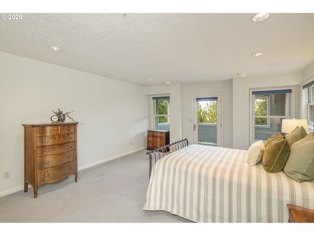 1941 Sw MARKET STREET Dr, Portland, OR 97201