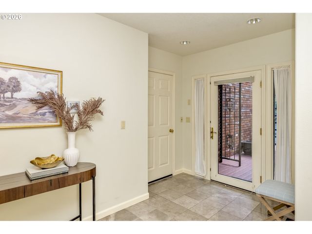1941 Sw MARKET STREET Dr, Portland, OR 97201