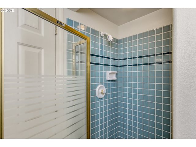 1941 Sw MARKET STREET Dr, Portland, OR 97201