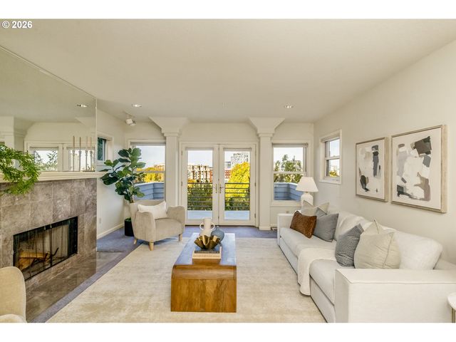 1941 Sw MARKET STREET Dr, Portland, OR 97201