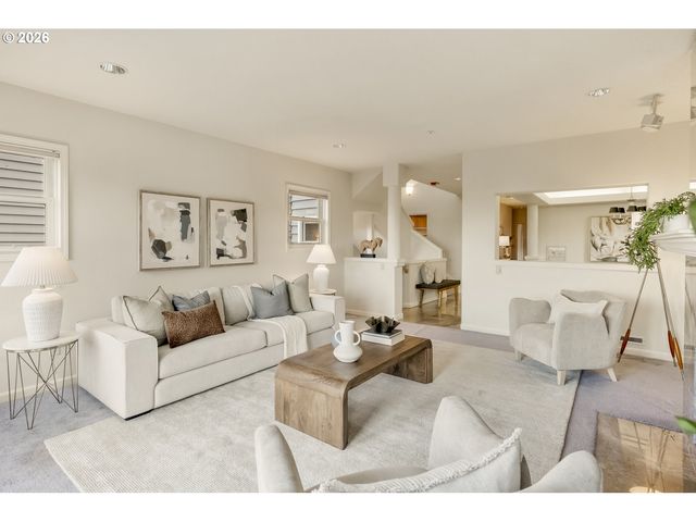1941 Sw MARKET STREET Dr, Portland, OR 97201