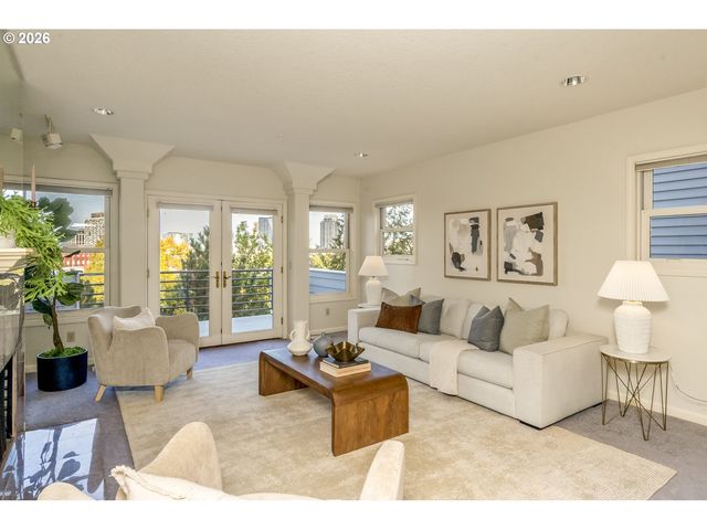 1941 Sw MARKET STREET Dr, Portland, OR 97201