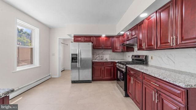 1427 HAMILTON AVE, Hamilton, NJ 08629
