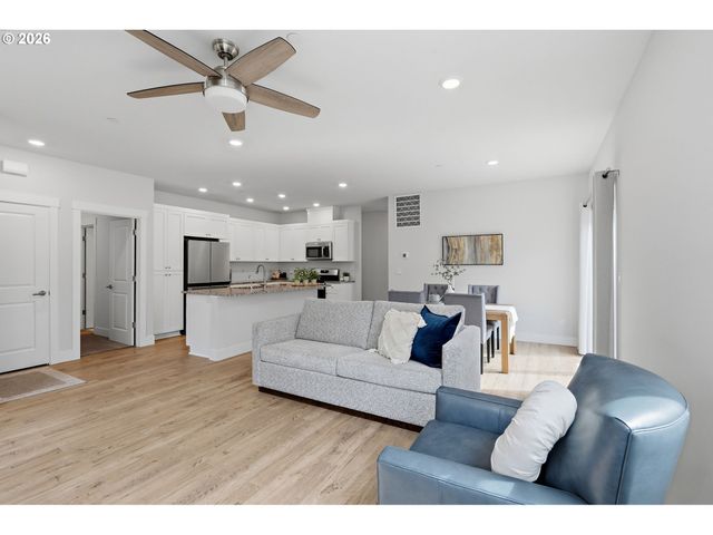 16682 Sw SUNSHINE COAST St, Portland, OR 97224