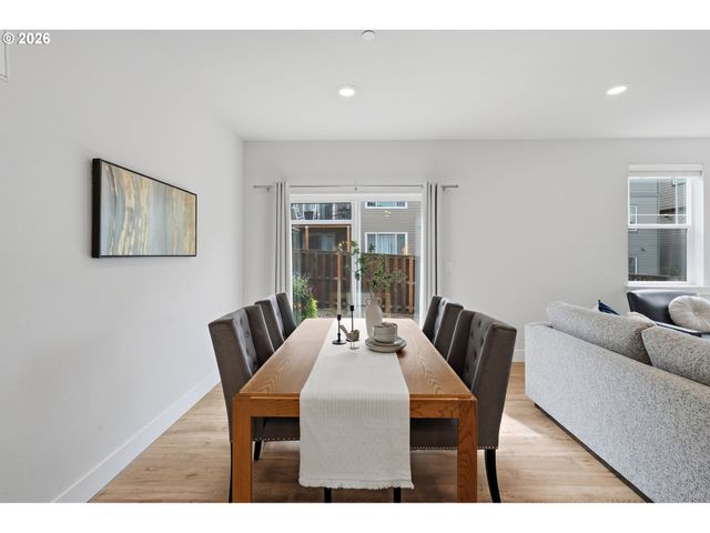 16682 Sw SUNSHINE COAST St, Portland, OR 97224