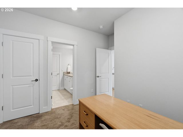 16682 Sw SUNSHINE COAST St, Portland, OR 97224