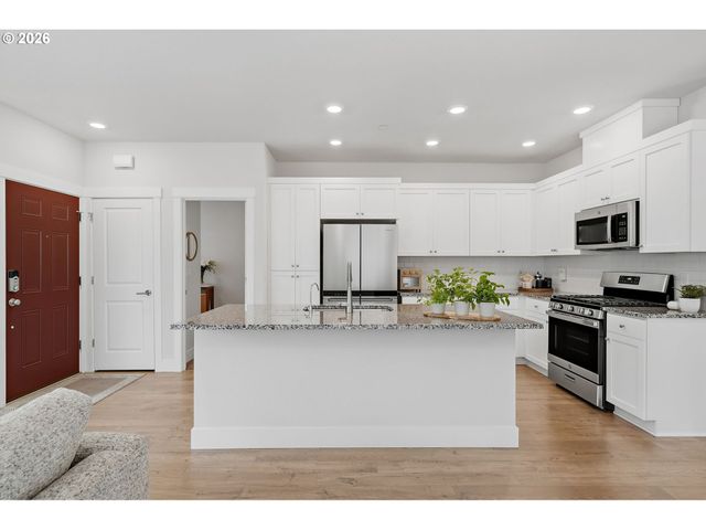 16682 Sw SUNSHINE COAST St, Portland, OR 97224