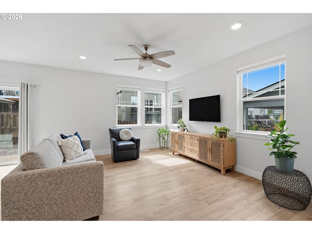 16682 Sw SUNSHINE COAST St, Portland, OR 97224