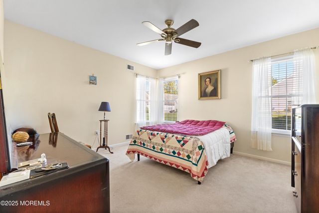 2 Stafford Lane, White, NJ 07823