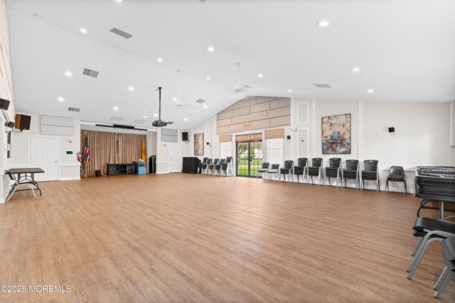 2 Stafford Lane, White, NJ 07823