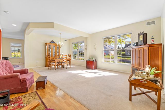 2 Stafford Lane, White, NJ 07823