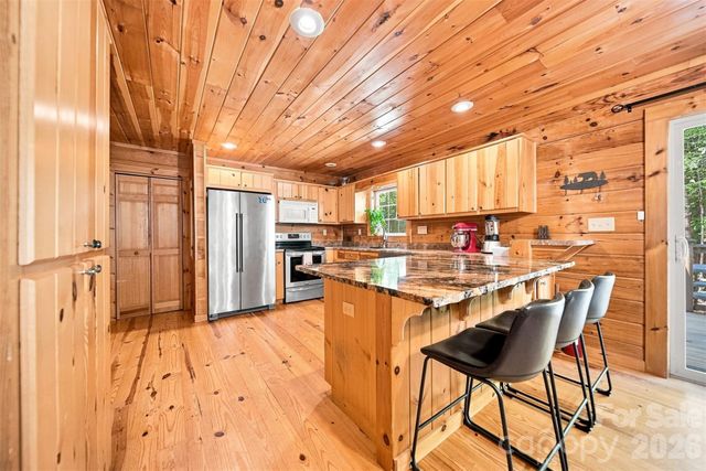 963 Double Eagle Drive, Nebo, NC 28761