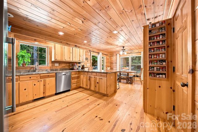 963 Double Eagle Drive, Nebo, NC 28761
