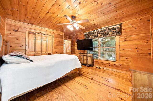 963 Double Eagle Drive, Nebo, NC 28761