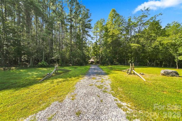 963 Double Eagle Drive, Nebo, NC 28761