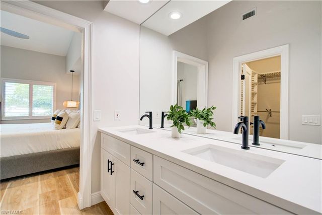 7741 Pebble Creek CIR 302, Naples, FL 34108