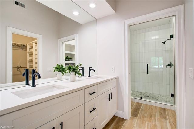 7741 Pebble Creek CIR 302, Naples, FL 34108