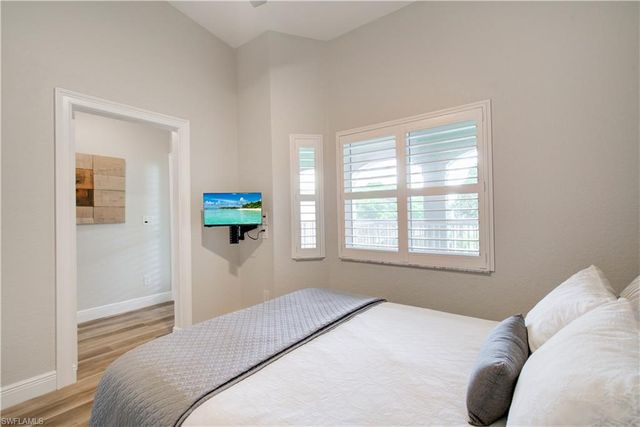 7741 Pebble Creek CIR 302, Naples, FL 34108