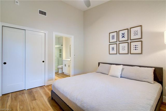 7741 Pebble Creek CIR 302, Naples, FL 34108