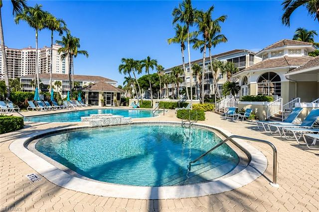 7741 Pebble Creek CIR 302, Naples, FL 34108
