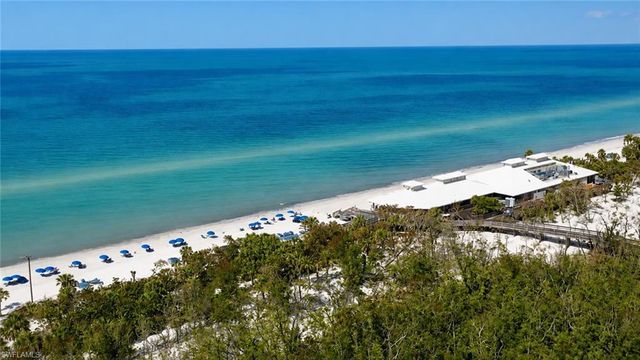 7741 Pebble Creek CIR 302, Naples, FL 34108