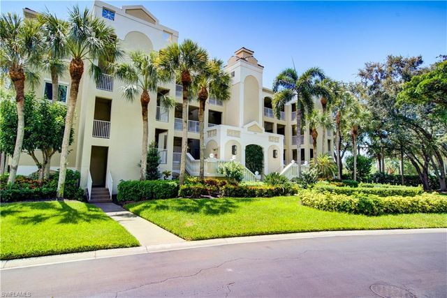 7741 Pebble Creek CIR 302, Naples, FL 34108