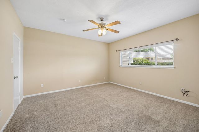 129 April Point Drive S, Montgomery, TX 77356