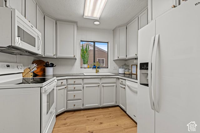 4766 S 200 W, Washington Terrace, UT 84405